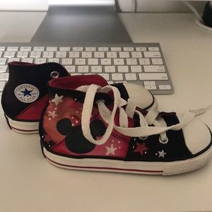 Costume painted converse Minnie sneakers